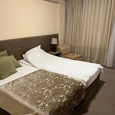 Apartment Quiet Latinka *